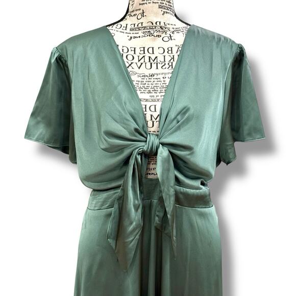 NWT Baltic Born Size 3XL Poppy Satin Midi Dress - Winter Green Event Wedding - Picture 2 of 6